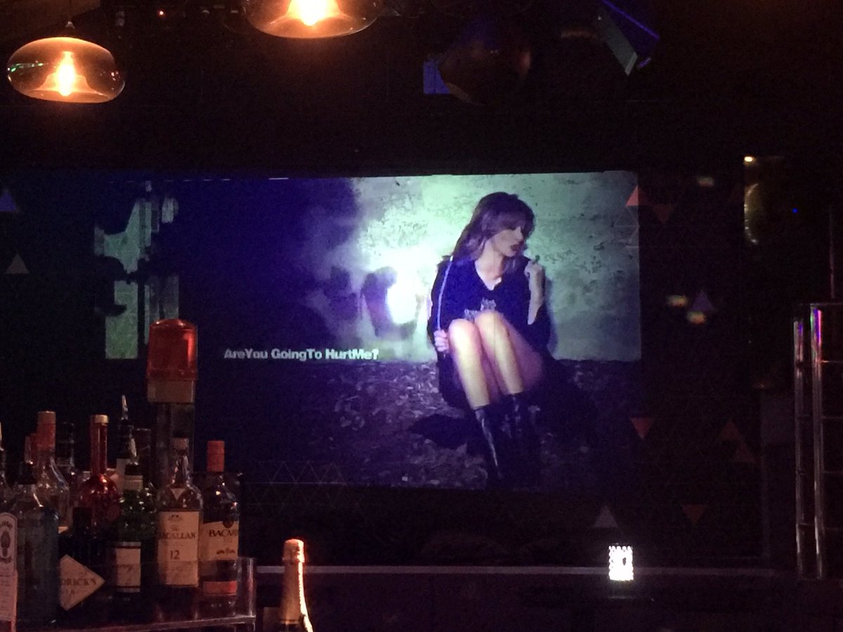RT @FLM_HK: @SabrinaSalerno we are digging your new video for #ColourMeNow on our jumbo screen #hongkong ???????????????? https://t.co/T26RAConsH