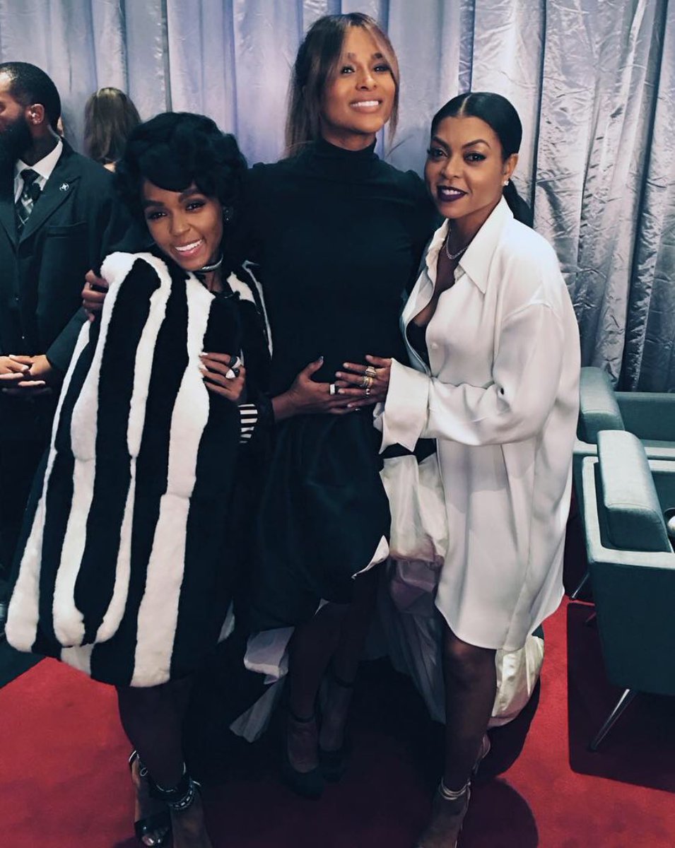 These Ladies Are EVERYTHING. Love Them ❤️ 
@JanelleMonae @TarajiPHenson https://t.co/KiYlr1KvMn