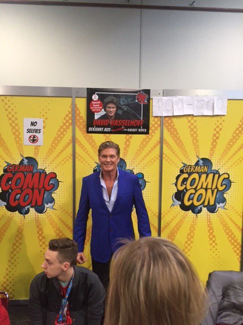 Great @GermanComicCon!  Thanks to all the family of fans that turned up!!  https://t.co/OMPXr4DZkw https://t.co/SNjdMzayxP