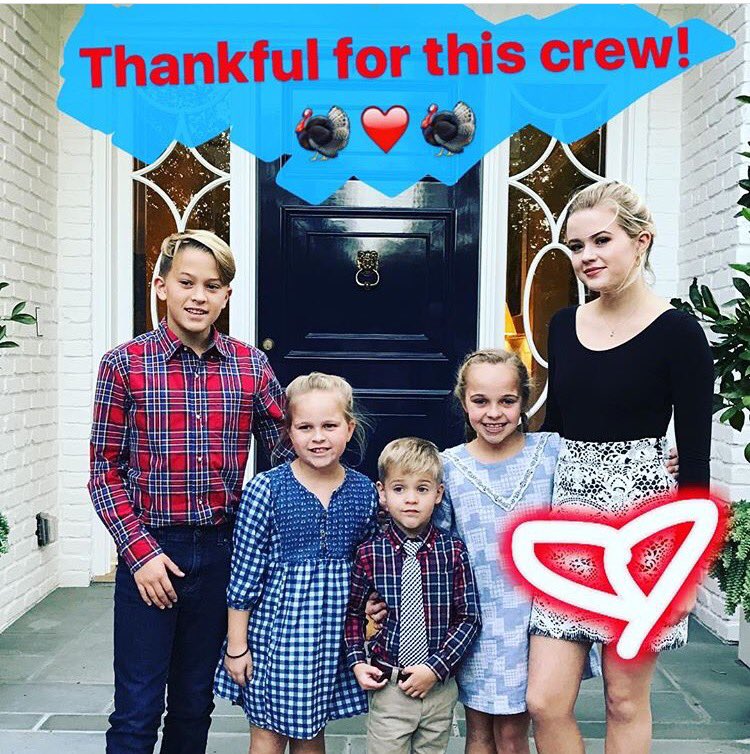 So thankful for these sweet kids in my life! They make me laugh and smile everyday! #Thanksgiving2016 ❤️ https://t.co/Zj1Km8Lb1U