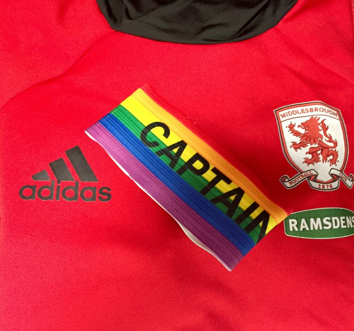 RT @Boro: Our captain will be wearing this armband today as #Boro support the @stonewalluk rainbow campaign. #UTB https://t.co/Nq6vleYQvF