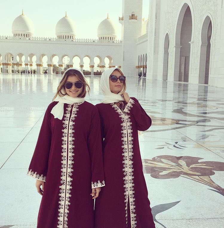 #Twinning at The #Mosque with #DanielaLopezOsorio. ???????????????????????? https://t.co/DLeNCmIKmm