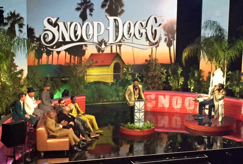 I'm abt to be smoked out !! Watch #SNOOPDOGGSMOKEOUT roast tonite @Fusion 10 pm !! https://t.co/cmyv7gJjU8