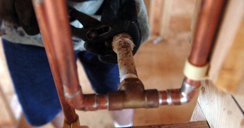 10 tips for preventing frozen pipes