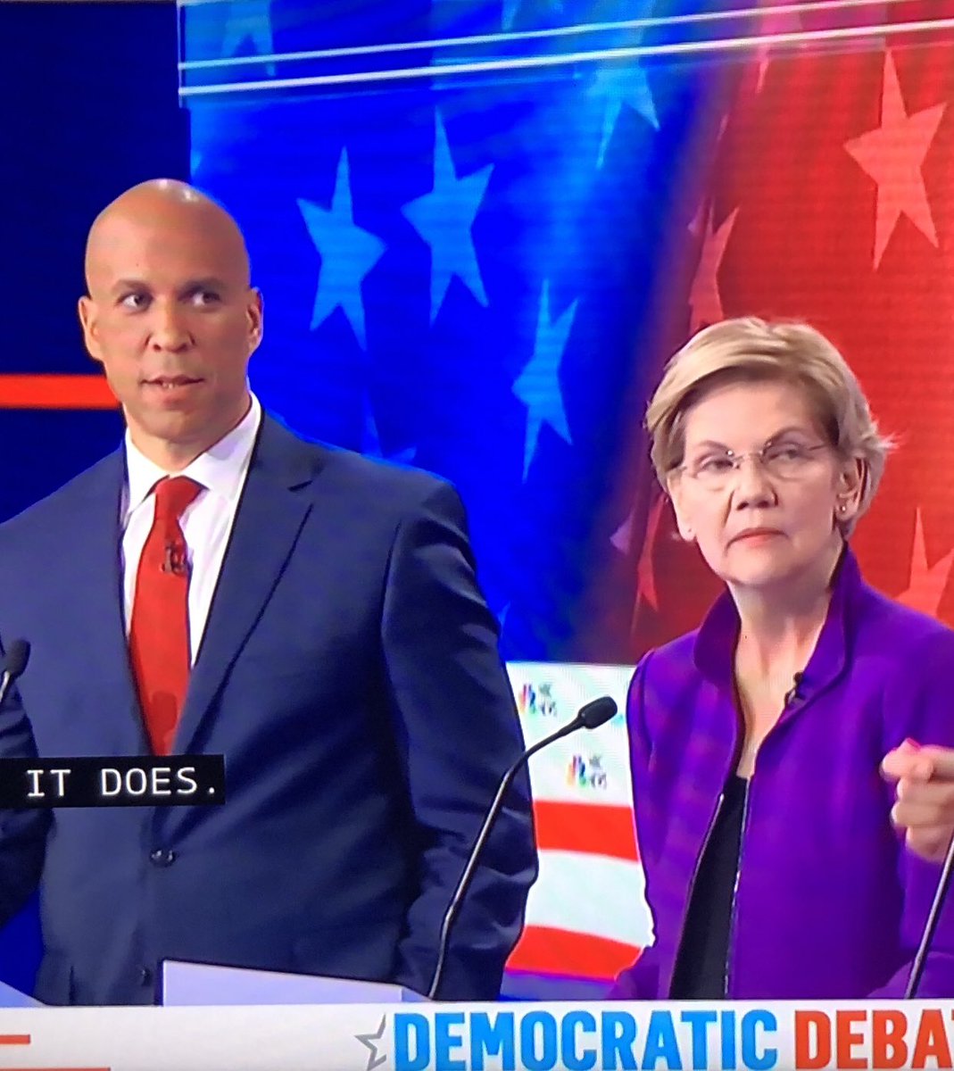 RT @andizeisler: omg Booker’s face when Beto busted out the Spanish https://t.co/O4oY4HowWK
