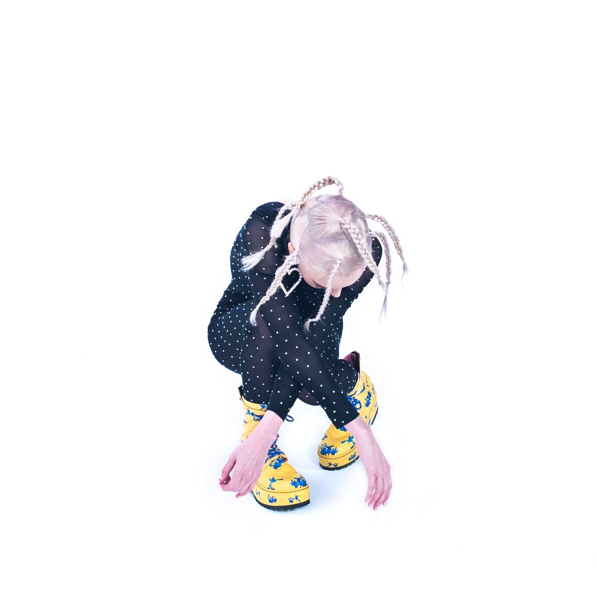 RT @MDDNco: C H O K E @poppy out now https://t.co/laUpw2hi5D https://t.co/58ih6GPZKu