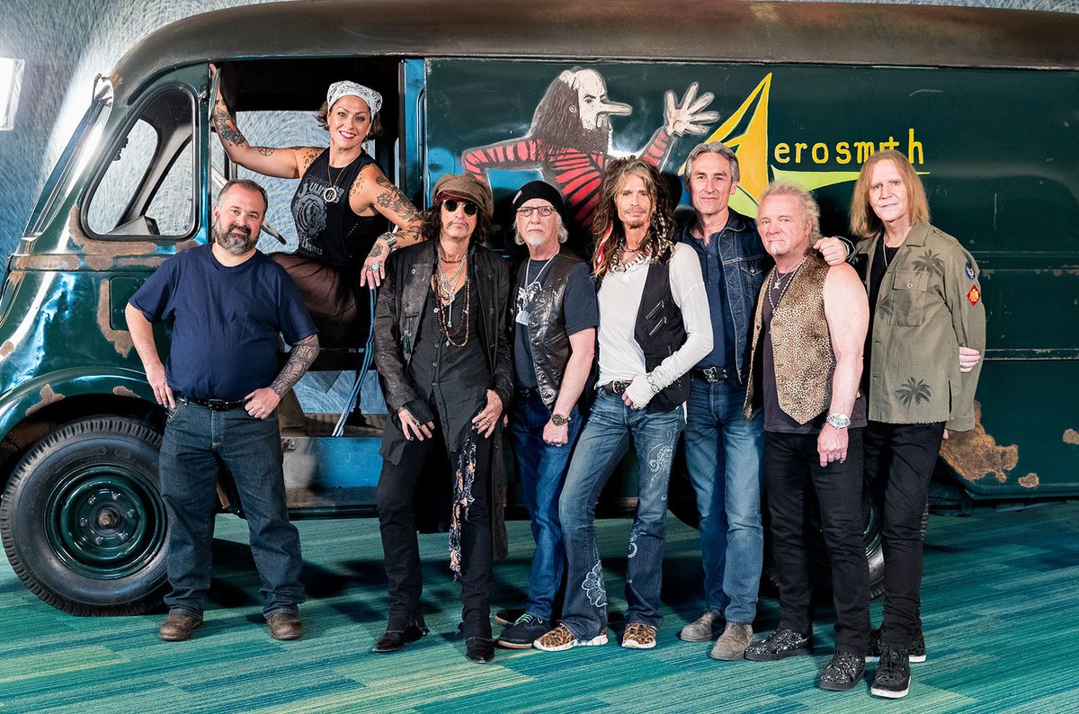 RT @billboard: .@Aerosmith's 1970s tour van gets restored on #AmericanPickers https://t.co/uhGzULLj0i https://t.co/hQF9jNWWp1