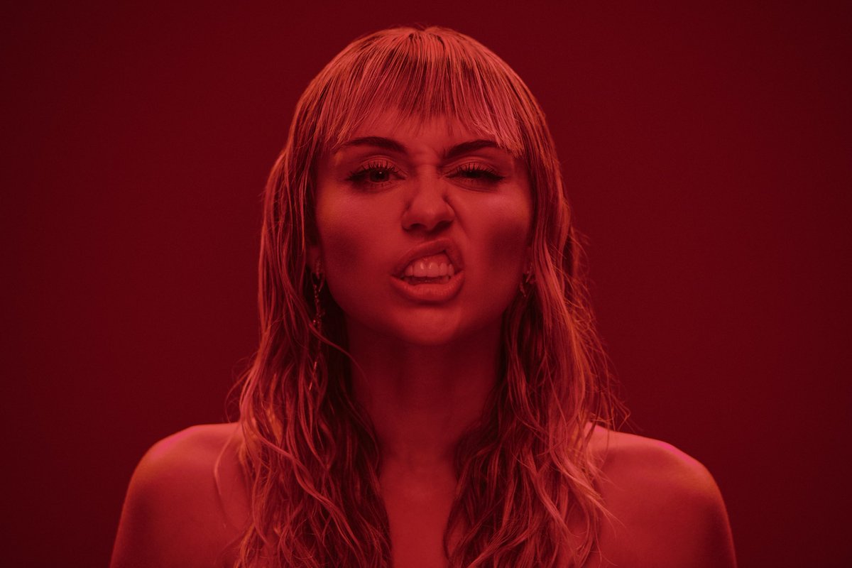#MothersDaughterVideo https://t.co/yY7L6E9cgz