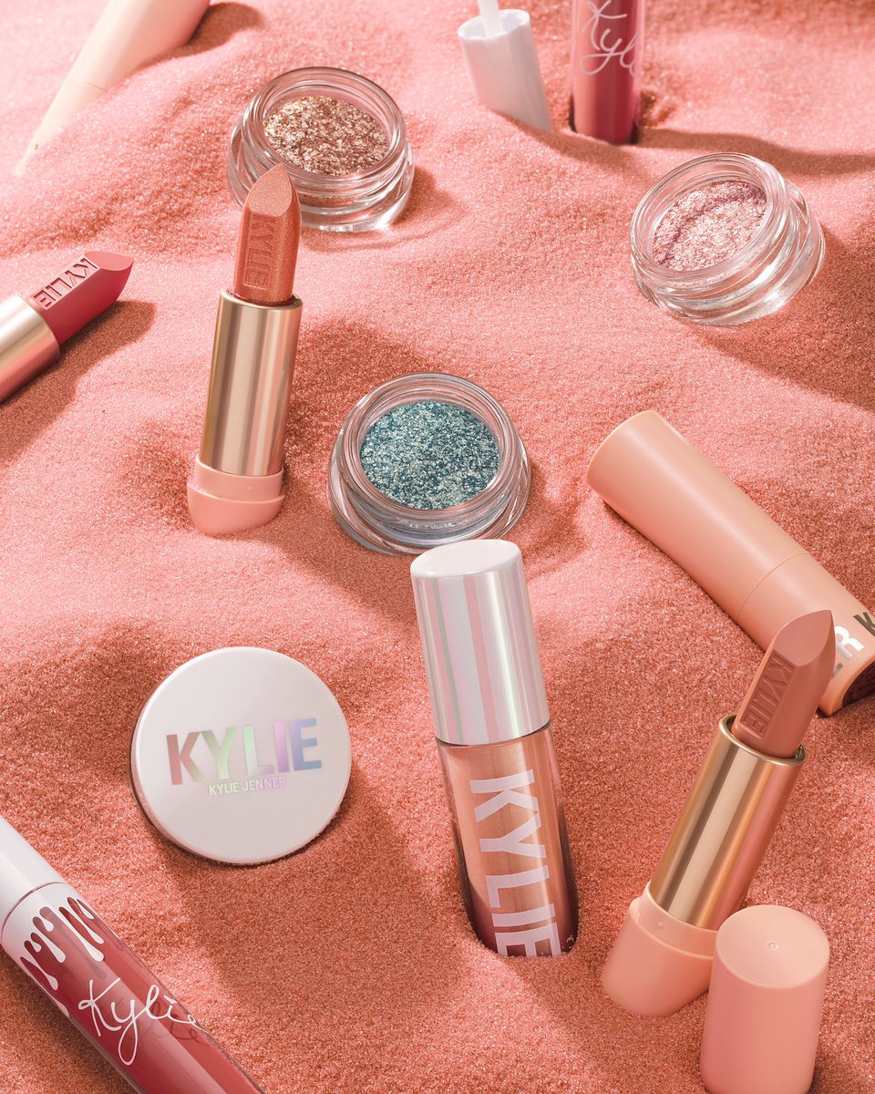 5 more days till the #SummerCollection drops ???????? 7/10 only on https://t.co/bDaioh0mLn @kyliecosmetics https://t.co/mElj54P1UD