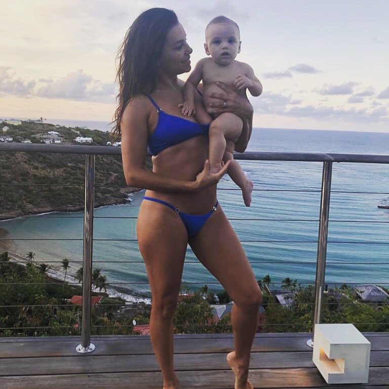 Bikinis and Babies, these are a few of my favorite things! #nationalbikiniday ???? #melissaodabash https://t.co/xUnD1a5hik