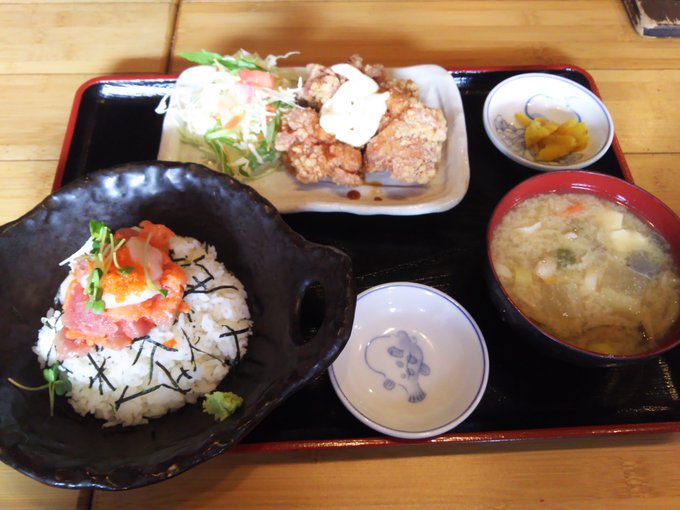 バラシ作業が完了して、卸町の武屋食堂で限定の海鮮丼とチキン南蛮のランチを♪「異世界居酒屋のぶ」、好きで何度も見てるんだけ バラシ作業が完了して、卸町の武屋食堂で限定の海鮮丼とチキン南蛮のランチを♪「異世界居酒屋のぶ」、好きで何度も見てるんだけ