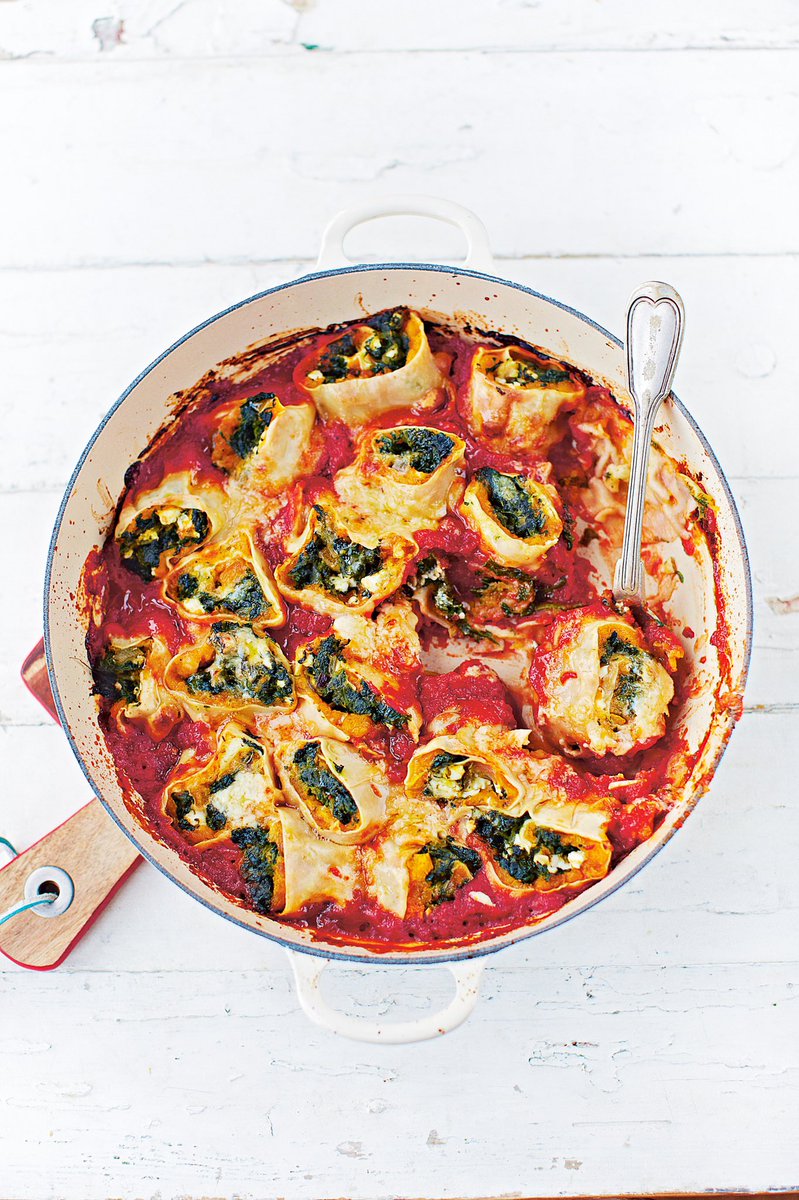 Rotolo - it's like eating a #veggie lasagne, but looks prettier ????

P34 in Save with Jamie. https://t.co/xukQQBup5H