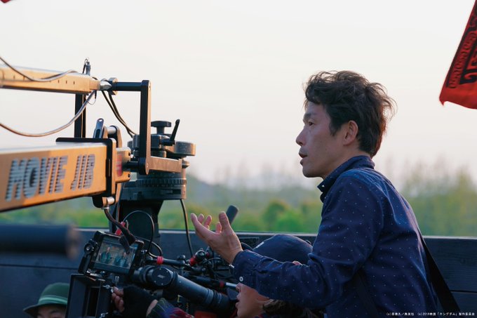 【#キングダムな漢たち】監督/#佐藤信介2001年『LOVE SONG』でメジャー映画デビュー。『アイアムアヒーロー』で 【#キングダムな漢たち】監督/#佐藤信介2001年『LOVE SONG』でメジャー映画デビュー。『アイアムアヒーロー』で
