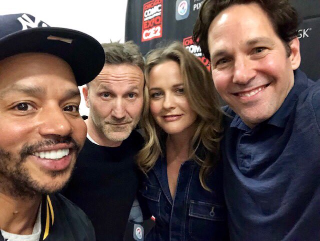 So much fun hanging out with these boys today #paulrudd #donaldaison and @breckinmeyer! Such a great day at #c2e2 https://t.co/uNQWkV1LFf