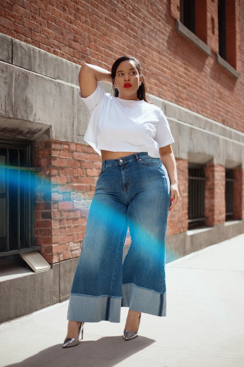 How cute are these jeans from @ashleygraham’s new denim collection with Marina Rinaldi?! https://t.co/hK0KDFIN9Q