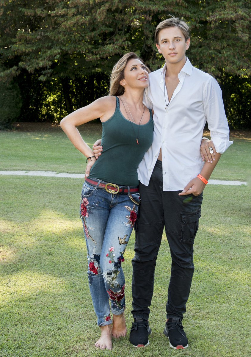 All’amore più grande della mia vita, buon compleanno! #❤️#15yearsold  #motherandson #sabrinasalerno https://t.co/GhoPviEAPI