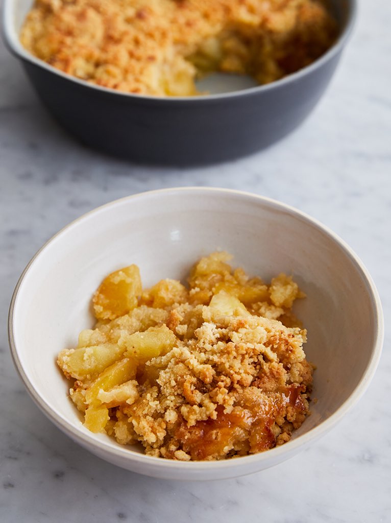 If the classic apple crumble ???? got your vote, you can get the recipe here: https://t.co/PeTTNdTmp7 https://t.co/e7kufzvdaY