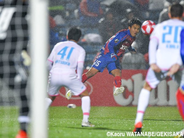 久保建英の弾丸FK炸裂!! FC東京、17歳の決勝弾で55年ぶり秩父宮開催を制す https://t.co/rSmRXpUbos #gekisaka...