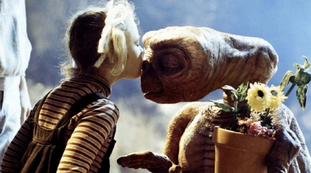 What's a movie you watched all the time when you were a kid??

I'll start... E.T. https://t.co/eIp4j9qL8R