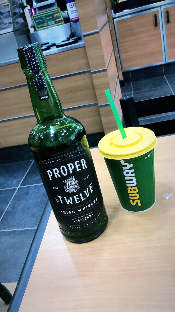 RT @McNaughty23: @TheNotoriousMMA flown back from Ireland to London , letting the others taste it #ProperTwelve ✊???? https://t.co/ukBvZjByJn