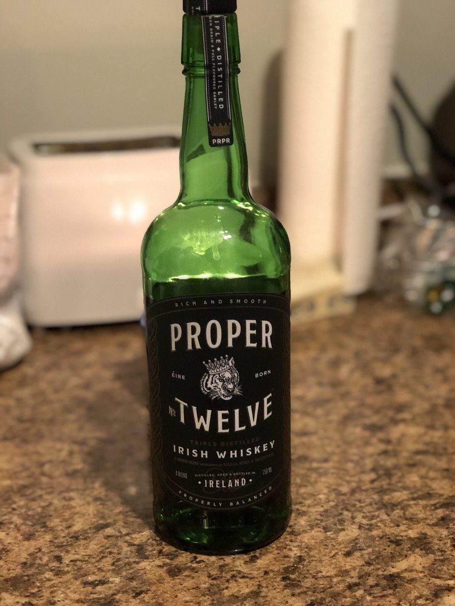 RT @bonaca_2: @TheNotoriousMMA finally made its way to our hands in Canada ???????? https://t.co/ObPC8ipKup