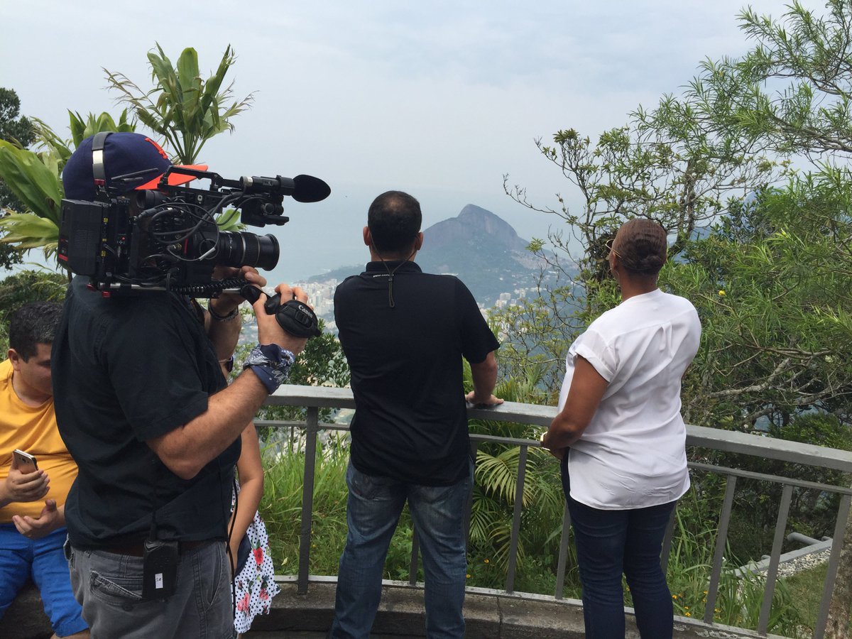 Happy #EarthDay! Our ???? is truly amazing 
????: #brazil #rio https://t.co/tW8OE7GOTB