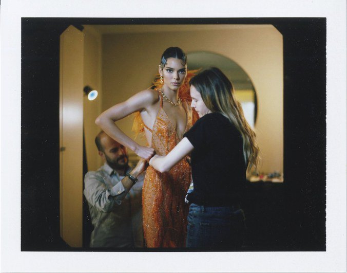 RT @wmag: See how @KendallJenner got ready for the 2019 #MetGala, exclusively here: https://t.co/hR7PeOpTi0 https://t.co/YpKup0ytjA