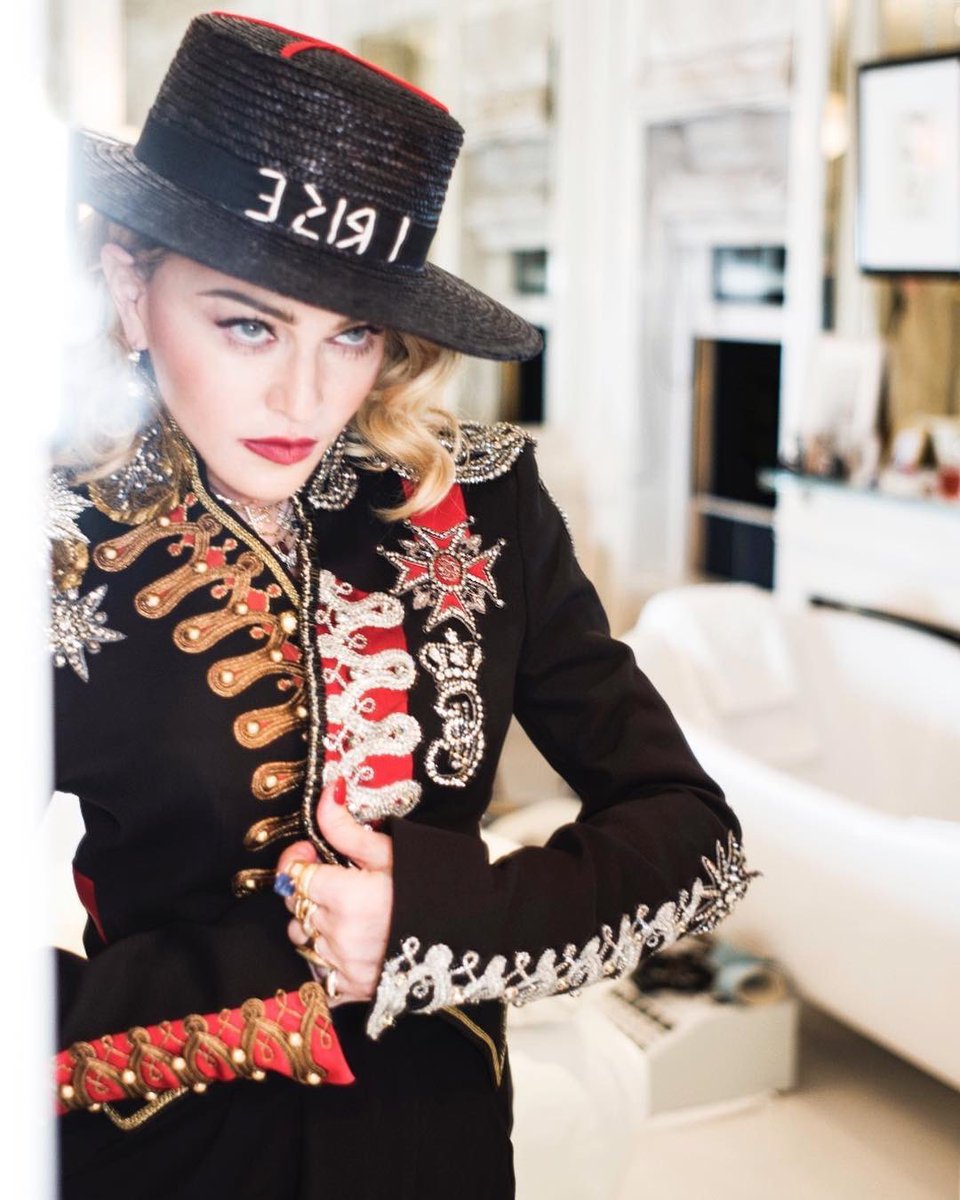 Madame ❌ Getting ready for Glaad awards..... https://t.co/3jZ1AklkqI