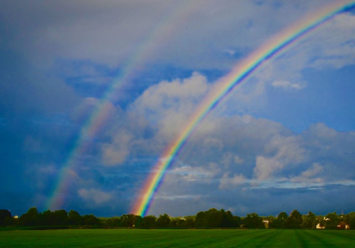 Got a photo of a rainbow in your phone? ????

Submit it here: https://t.co/ktnzR5jG41 https://t.co/4iA0kVdr4Q