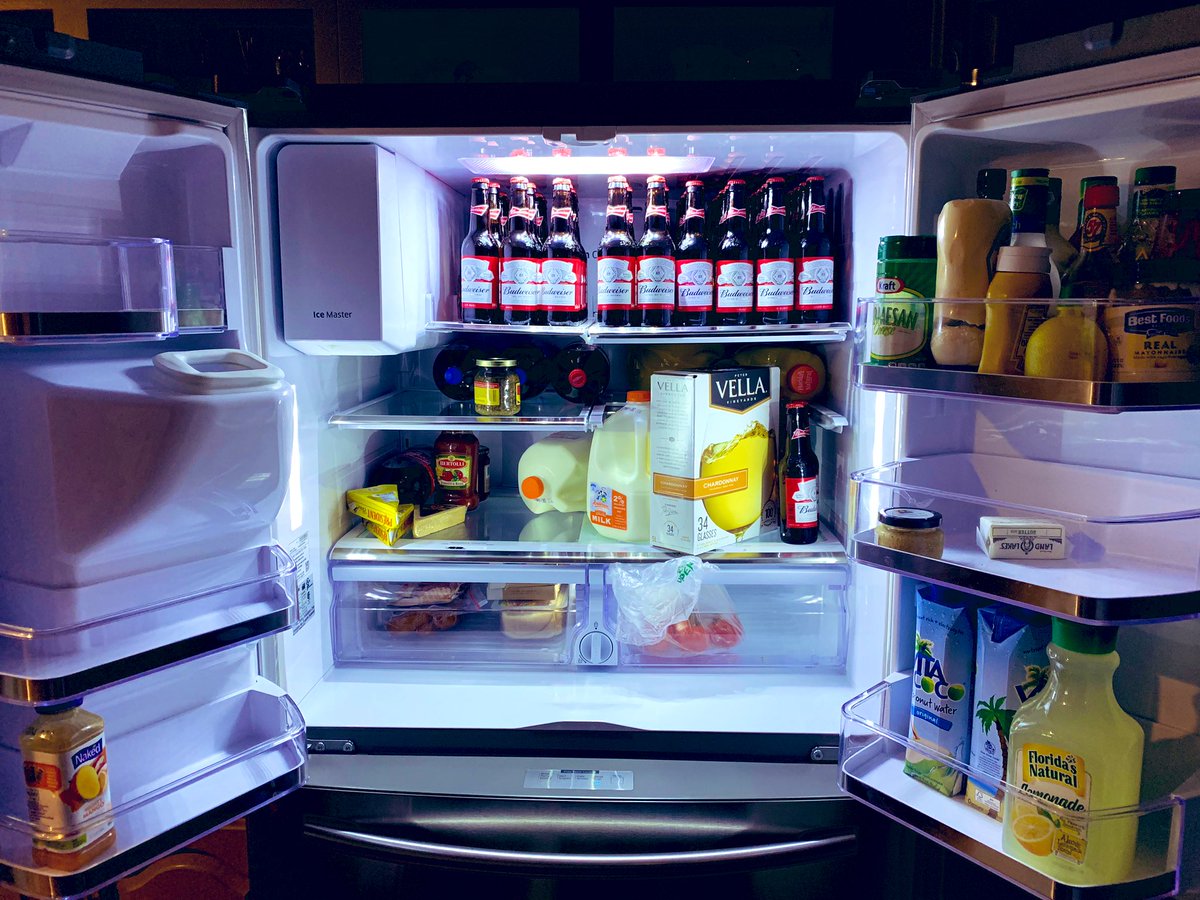 krzysdan: #jetlag. Luckyly the fridge is well prepaired. #RoadToImagine https://t.co/JGJyT9Isgz