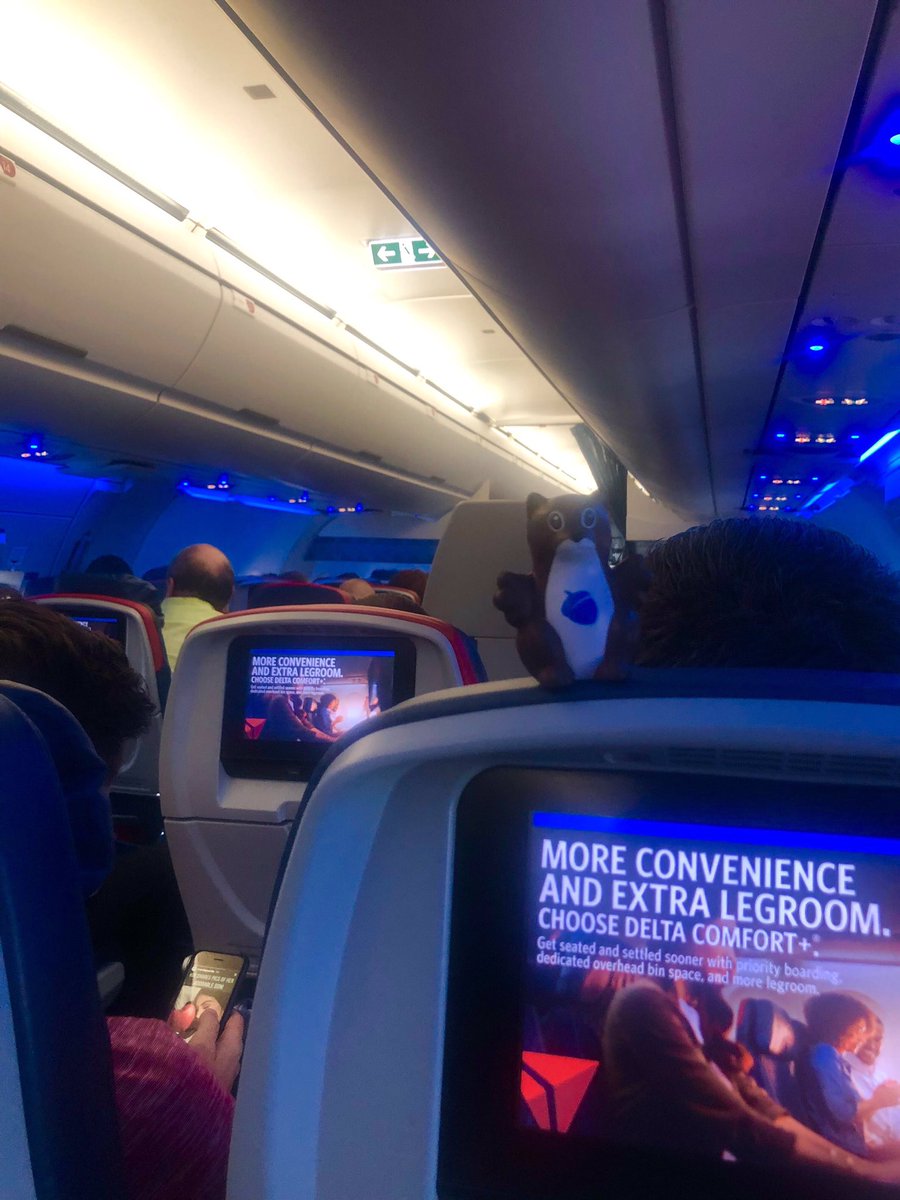 blueacornici: Flight ✌️ with a little airport hustle! ATL —> LAS #RoadToImagine #MagentoImagine https://t.co/ap8IFqtAoy