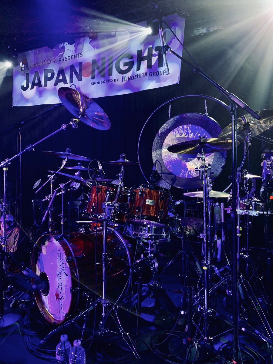 和楽器バンド、本日はニューヨークの「JAPAN NIGHT」で大和魂をぶつけてきます！ https://t.co/BRbUcgnrCm