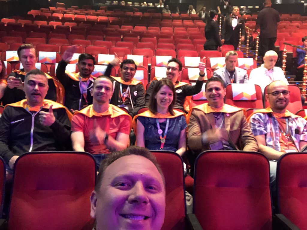 maksek_ua: #MagentoMasters #MagentoImagine Dream team :) @magento @MagentoEngCom https://t.co/OBpwQ5IHG5