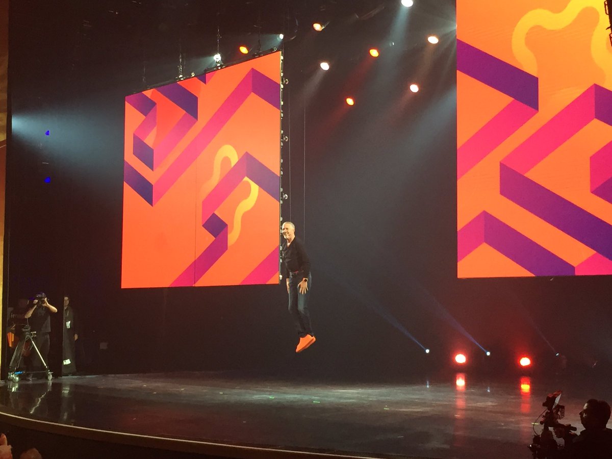 WebShopApps: .@jasonwoosley_mg making his grand entrance #MagentoImagine https://t.co/NqCkUBYDsJ