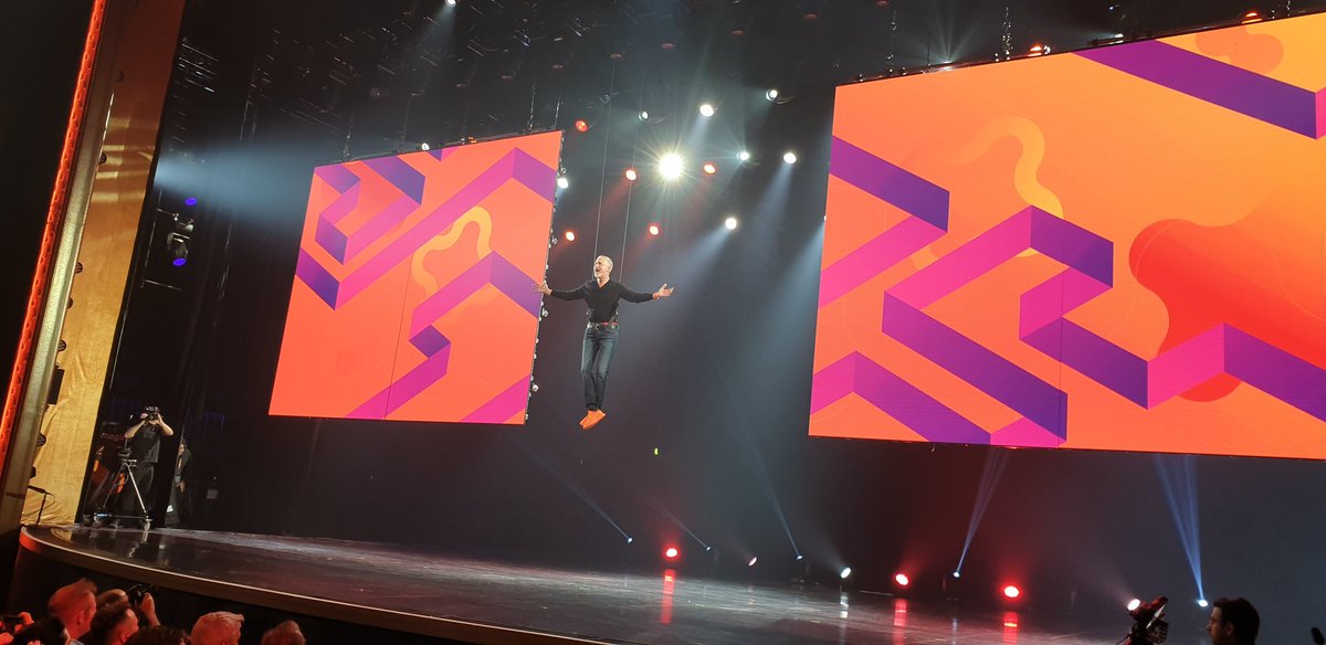 RicTempesta: Wow! @jasonwoosley_mg landing on the stage like Ironman... or maybe like Magneto? #MagentoImagine https://t.co/JdSQqdLhkX