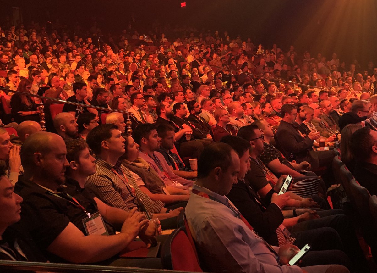 MagentoCopyCat: Look at that beautiful orange glow...nn#magentoImagine https://t.co/UkcpMTN7YP