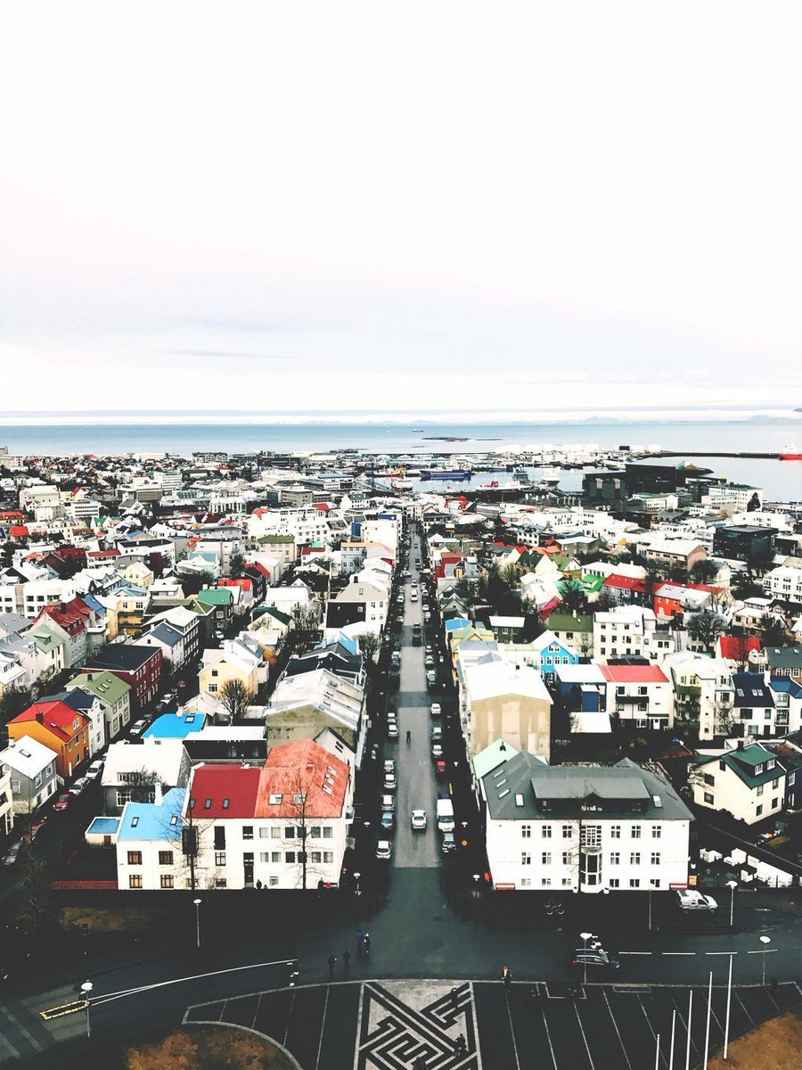 Love this view.. #Iceland 

https://t.co/rO9cK0VjaR https://t.co/Syxommzu6h