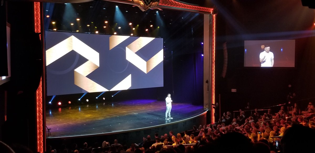 JigneX: Gary is giving some good marketing advise #B2B #MagentoImagine #imagine2019 @magento https://t.co/Ur02h1RucR