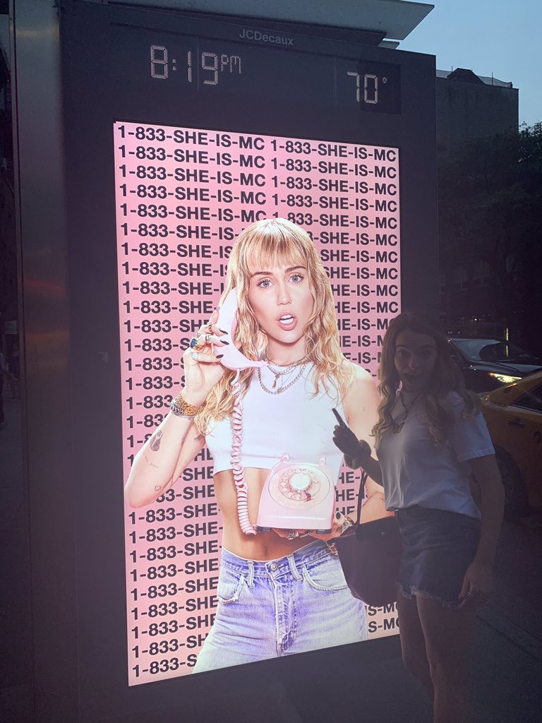 RT @GetawayCaroline: @MileyCyrus #SHEISCOMING ???????? https://t.co/1Go9ULSPUq