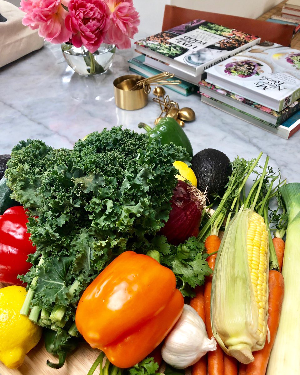 Veggie haul! What should I make with these ingredients? https://t.co/cZOEzOaLKe
