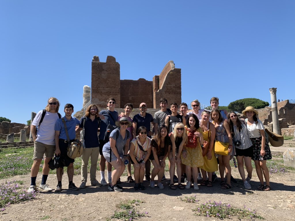 RT @uncommonodysse1: Thanks to @DariusAryaDigs for a great tour at Ostia Antica today!  #Italy2019 https://t.co/lY2gWNfHDI