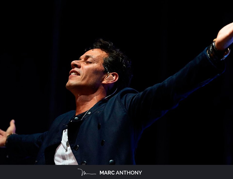 #MiGente, this hug is for all of you. Thank you for being my greatest inspiration! https://t.co/NFu2vnit6Z