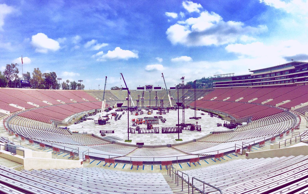 #U2JoshuaTreeTour2017