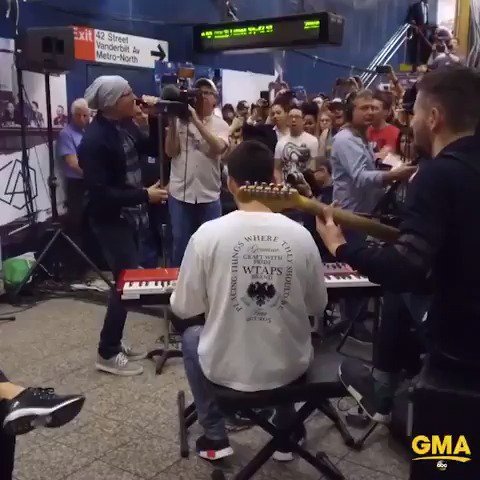 RT @GMA: AHEAD ON @GMA: @linkinpark pops up under NYC's Grand Central Station for a surprise concert! https://t.co/VvlriJEk6z