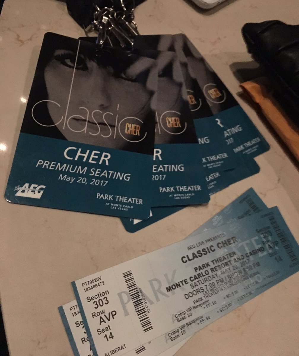 I'm so excited to see the LEGEND @cher and celebrate her birthday!! @ParkTheaterLV ❤️ #icon https://t.co/QJGm256jKR