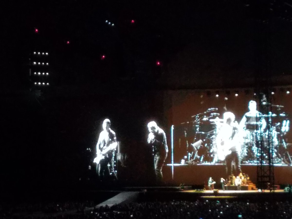 #U2JoshuaTreeTour2017