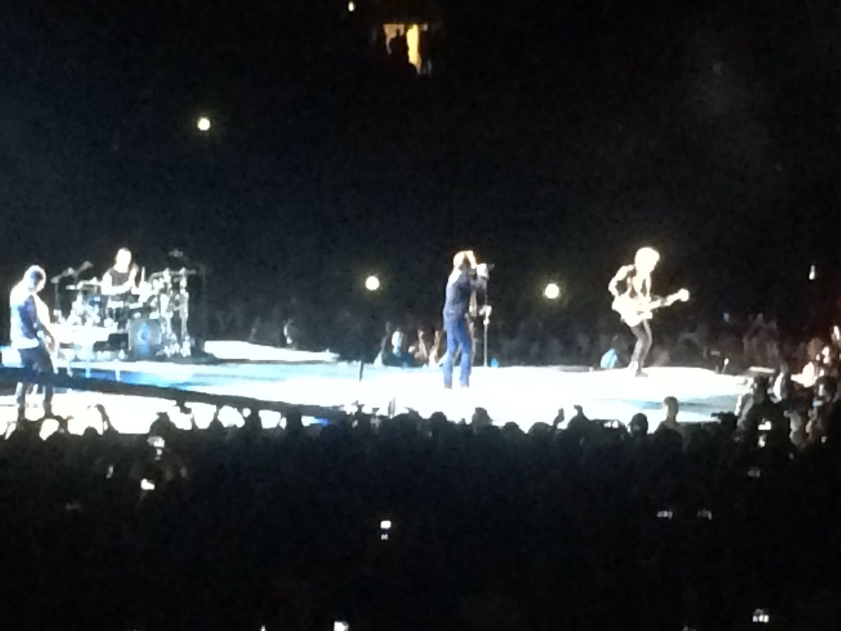 #U2JoshuaTreeTour2017