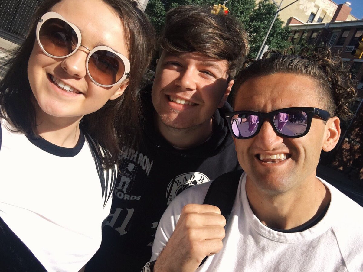RT @domsantry: Great meet with these two today!! @Maisie_Williams @CaseyNeistat ????Lots to come ???? https://t.co/7jw0oHVqJc