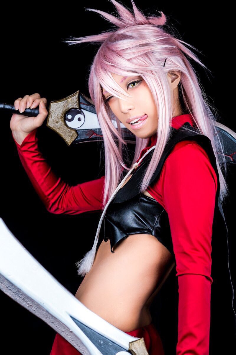 プリズマ☆イリヤクロエ・フォン・アインツベルン ---それじゃ、 気持ちよく暴れましょっか!---photo b プリズマ☆イリヤクロエ・フォン・アインツベルン ---それじゃ、 気持ちよく暴れましょっか!---photo b