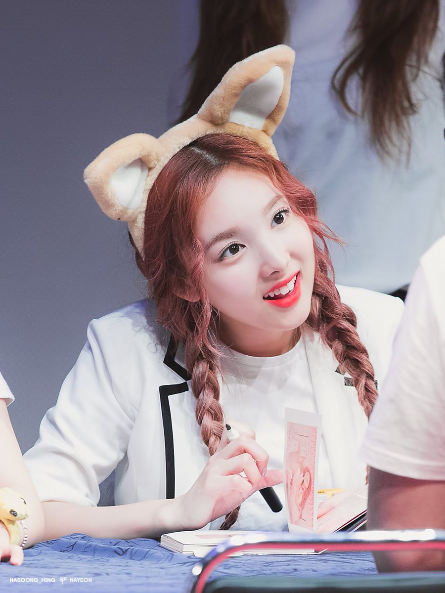 트와이스 TWICE 사나 나연 모모 정연 NAYEON Nasoong_Hing